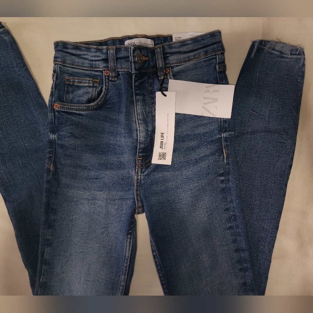 Zara Skinny Vintage Jeans - Picture 4 of 4